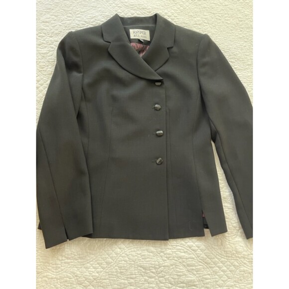 Kasper Black Pant Suit, size 6P - Picture 2 of 8